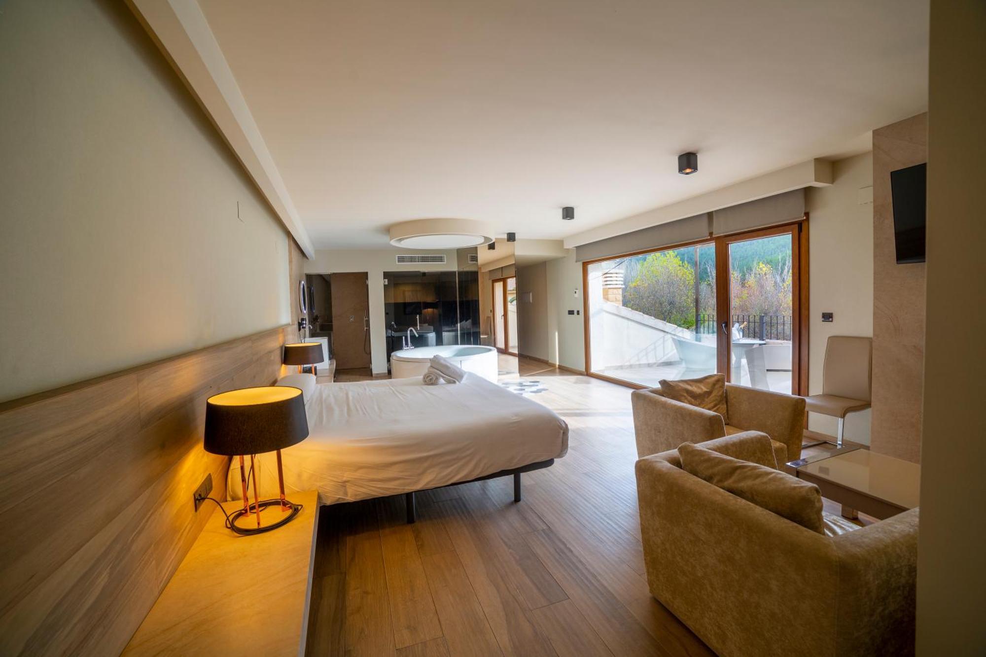 Suites Finca Los Olivos Alcala del Jucar Esterno foto